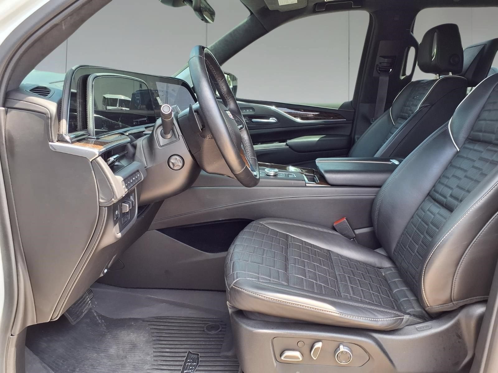2023 Cadillac Escalade 4WD Sport Platinum