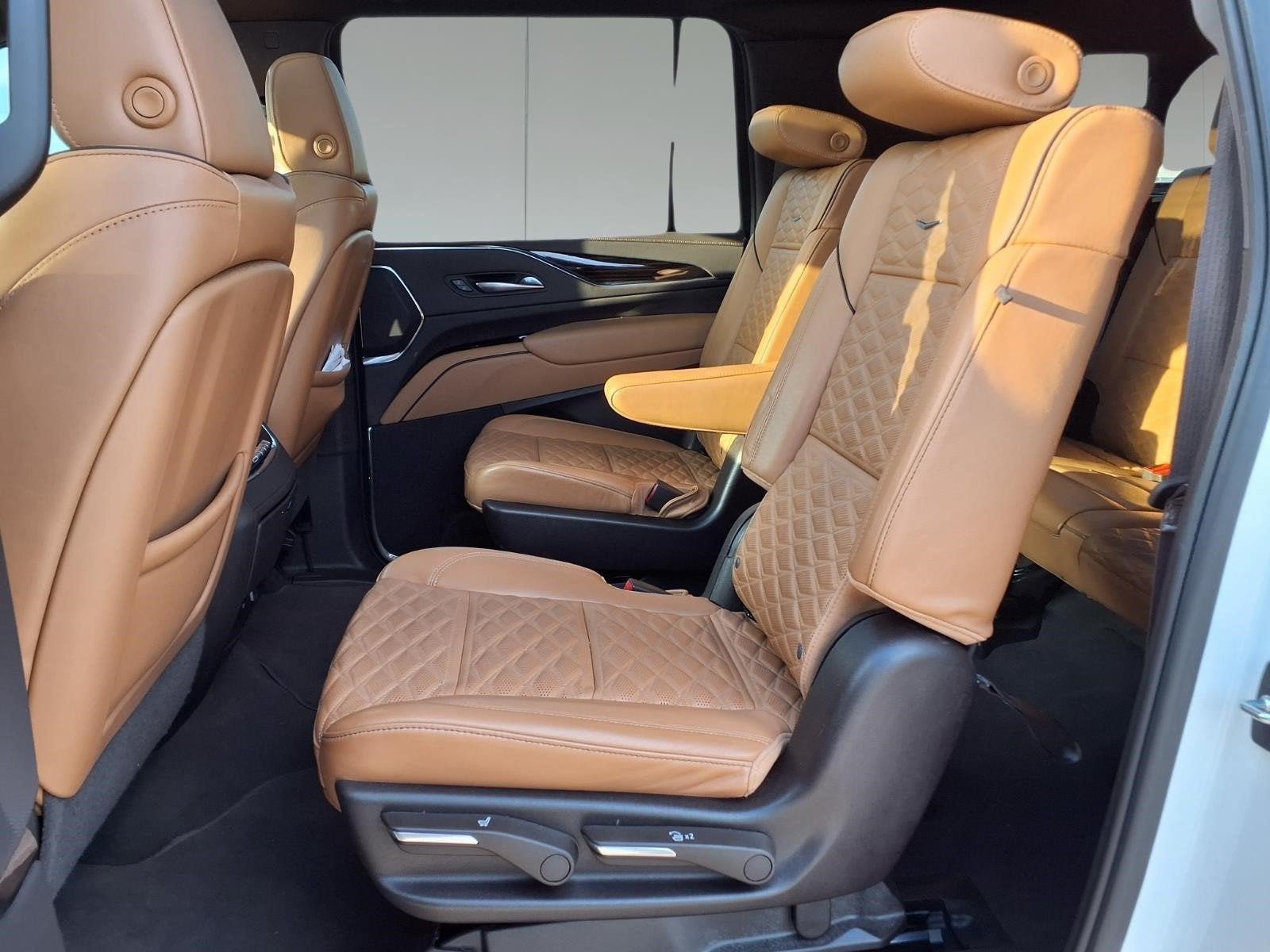 2023 Cadillac Escalade ESV 4WD Sport