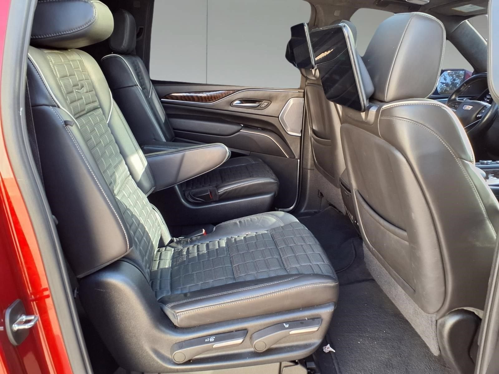 2022 Cadillac Escalade ESV Sport Platinum