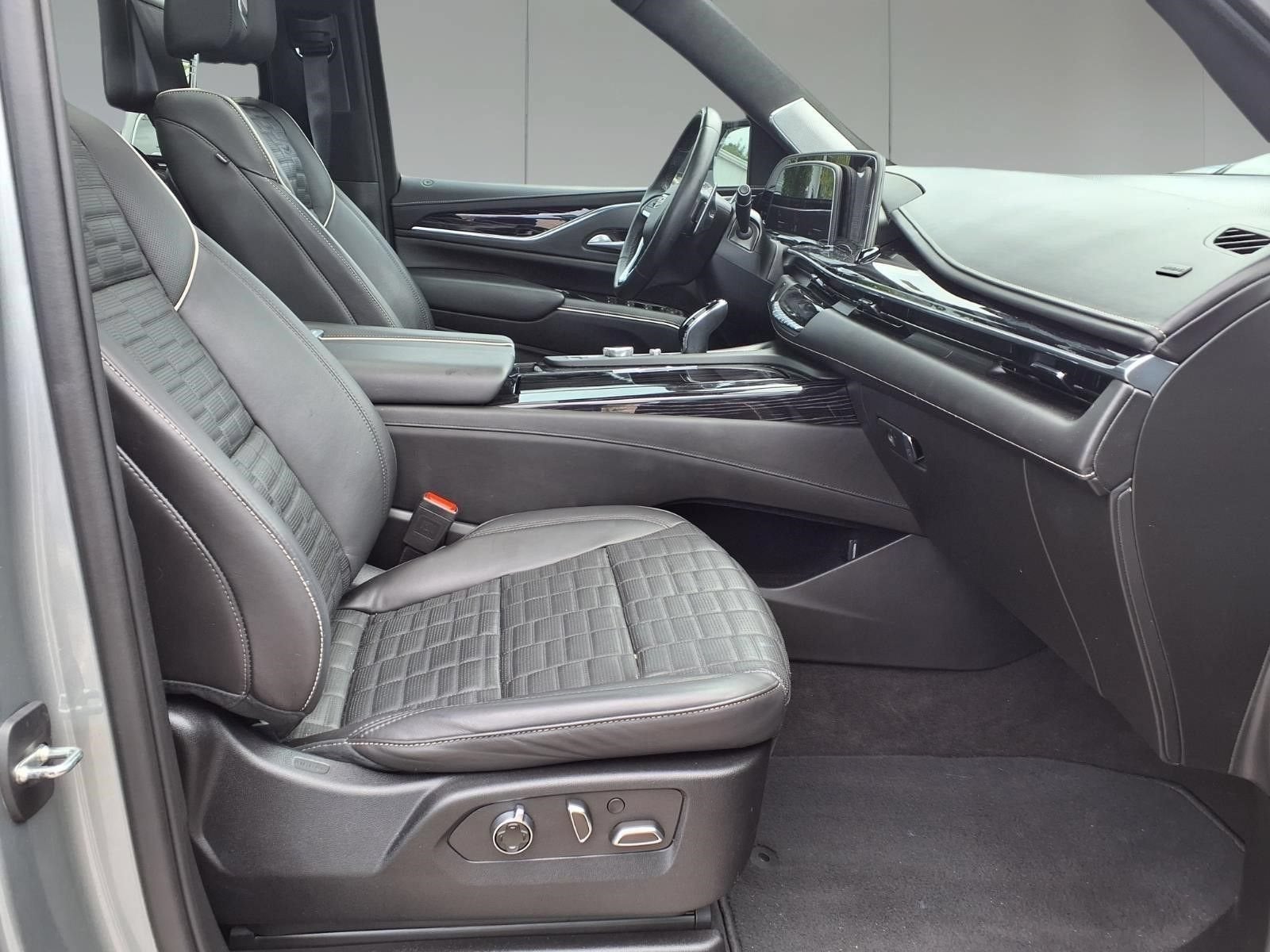 2023 Cadillac Escalade ESV AWD V-Series