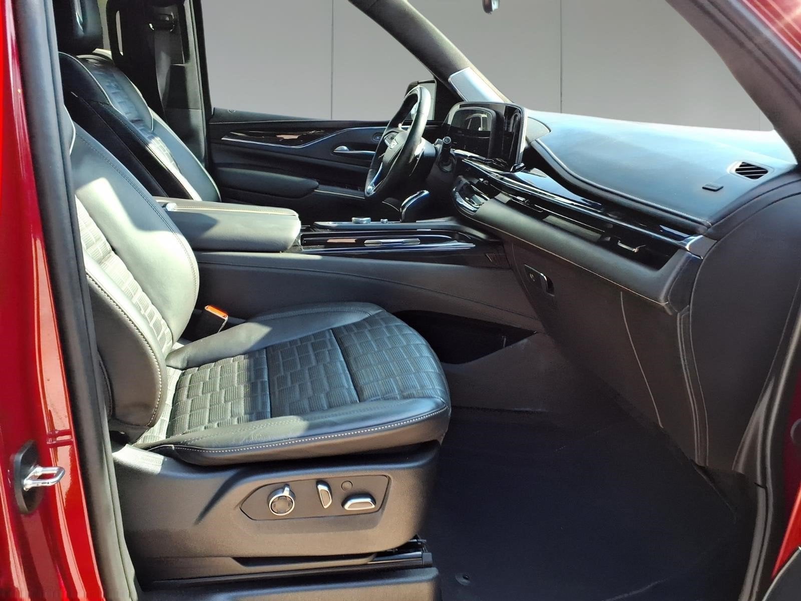 2023 Cadillac Escalade ESV AWD V-Series
