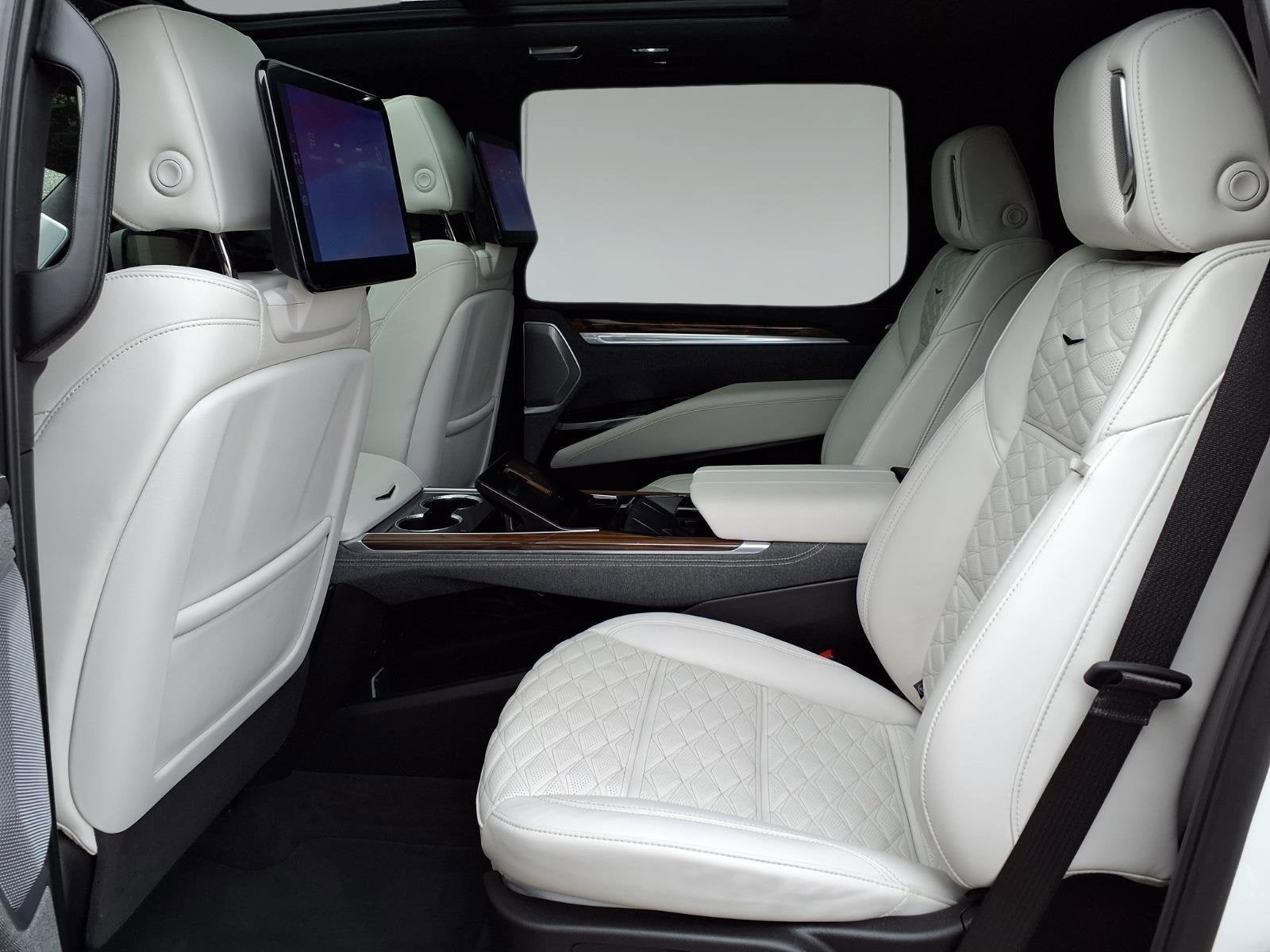 2025 Cadillac Escalade ESV Premium Luxury Platinum