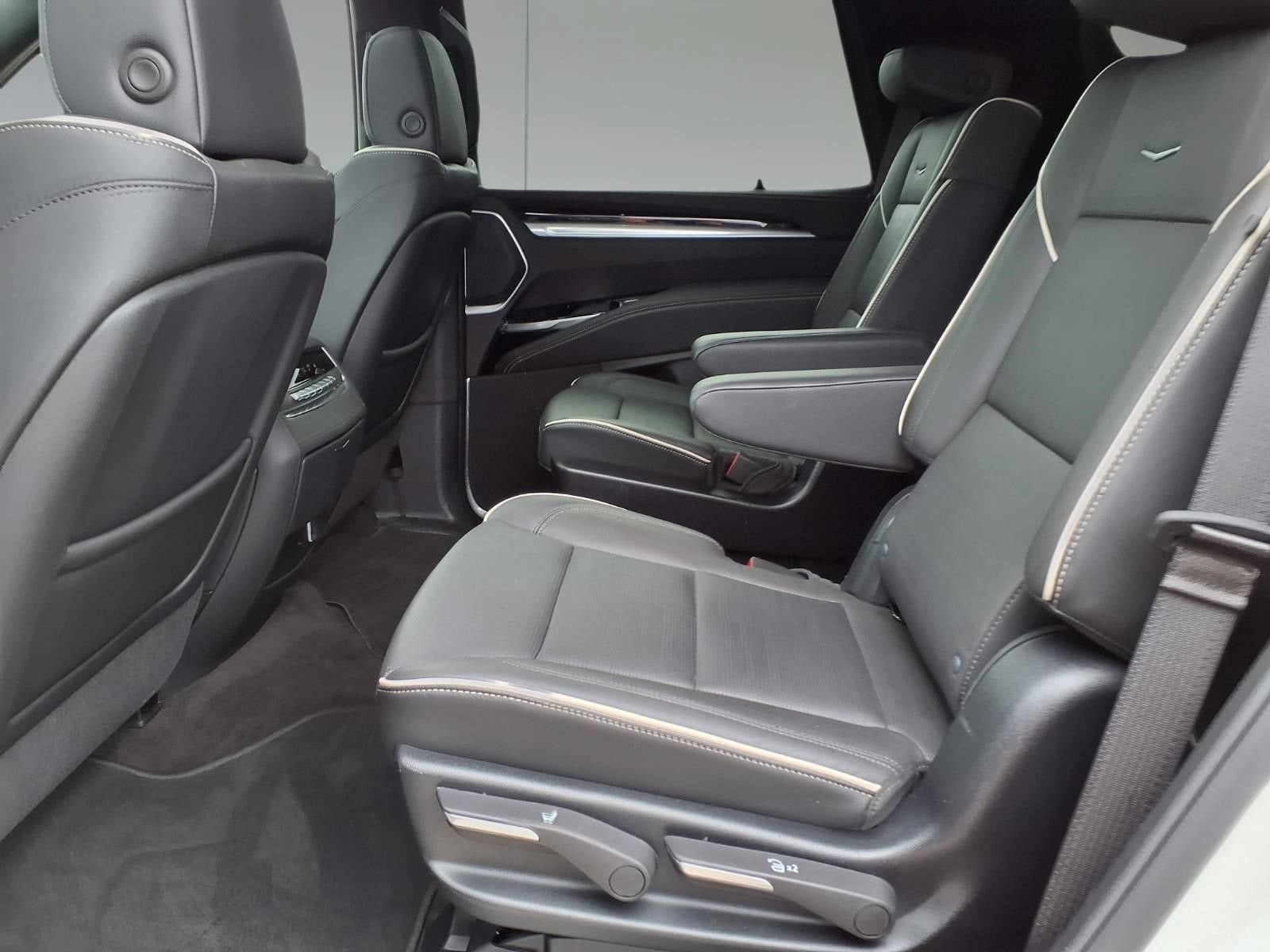 2025 Cadillac Escalade Sport