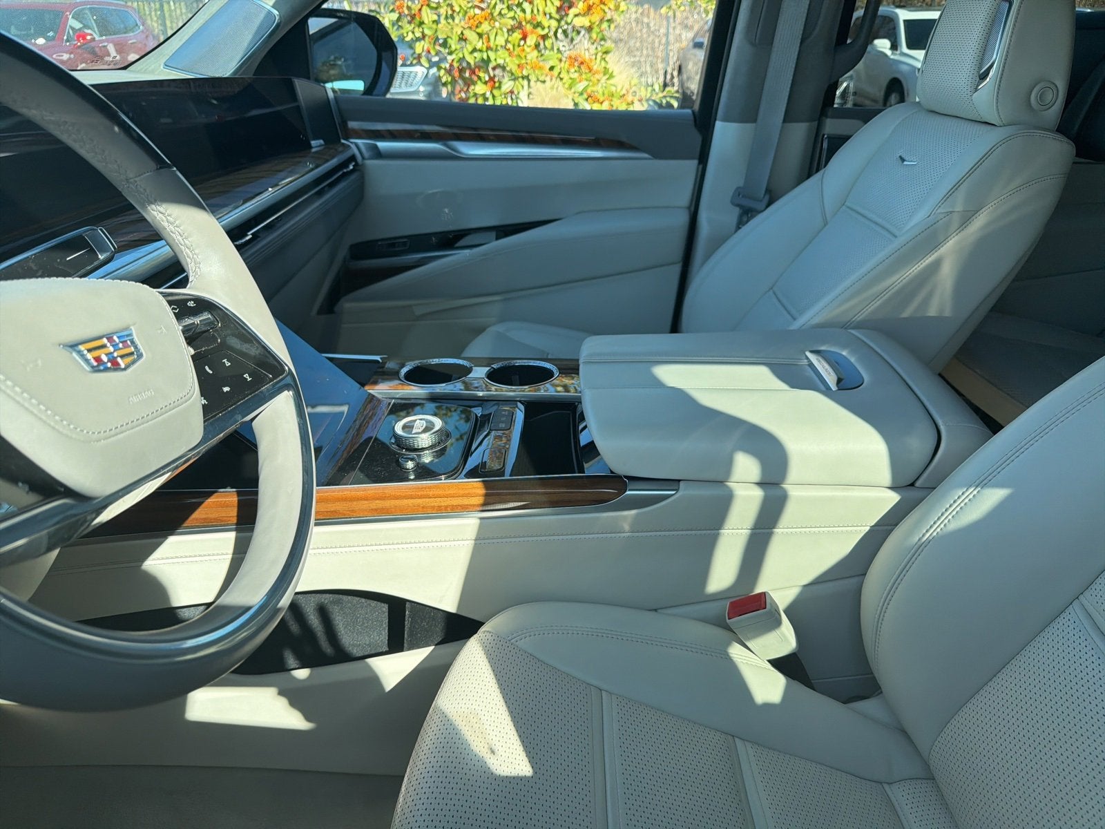 2025 Cadillac Escalade Sport Platinum