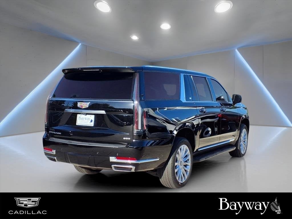 2025 Cadillac Escalade ESV Luxury