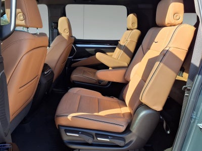 2026 Cadillac Escalade ESV Luxury