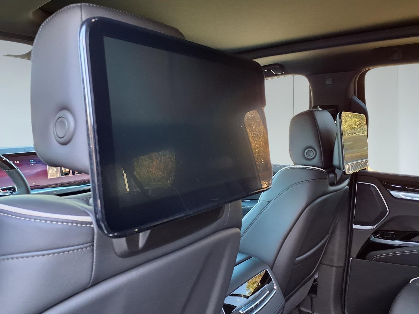 2026 Cadillac Escalade ESV Luxury