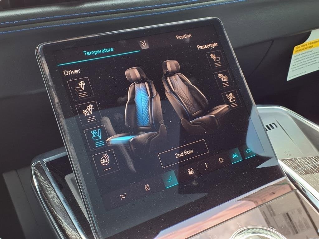 2025 Cadillac ESCALADE IQ Sport 1