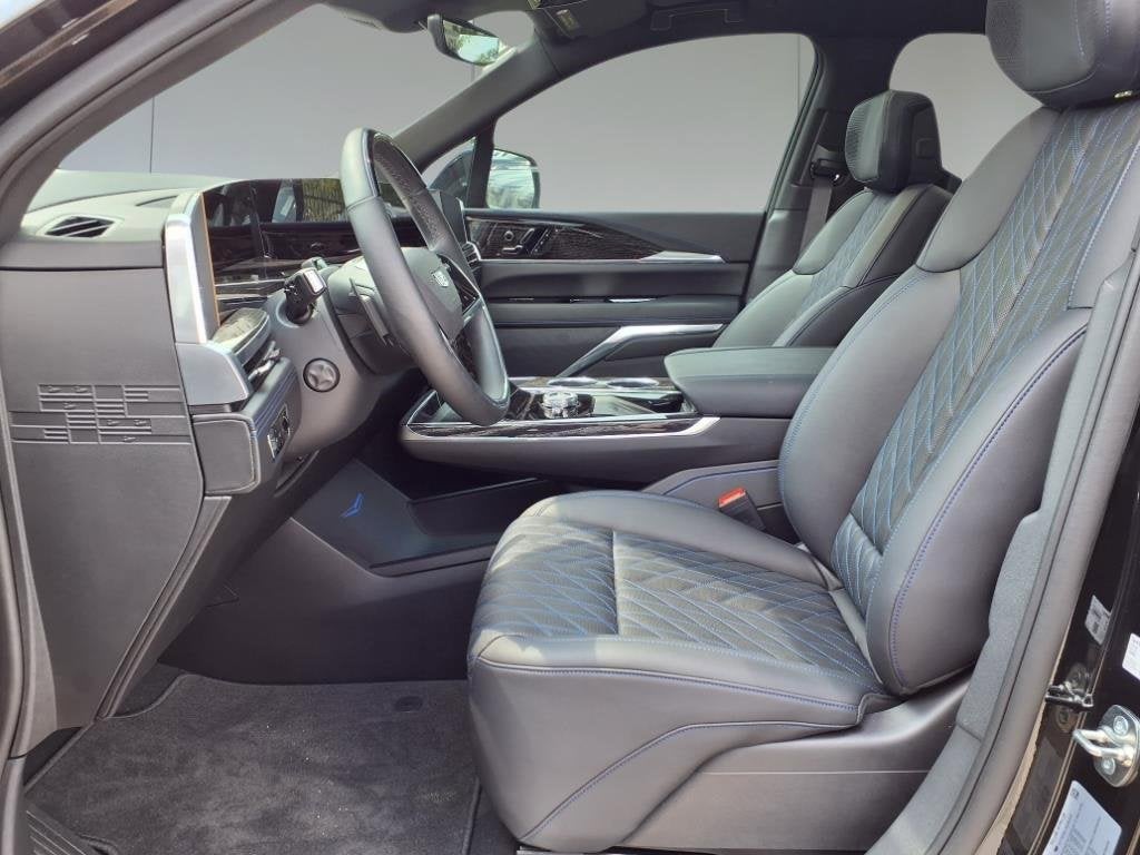 2025 Cadillac ESCALADE IQ Sport 1