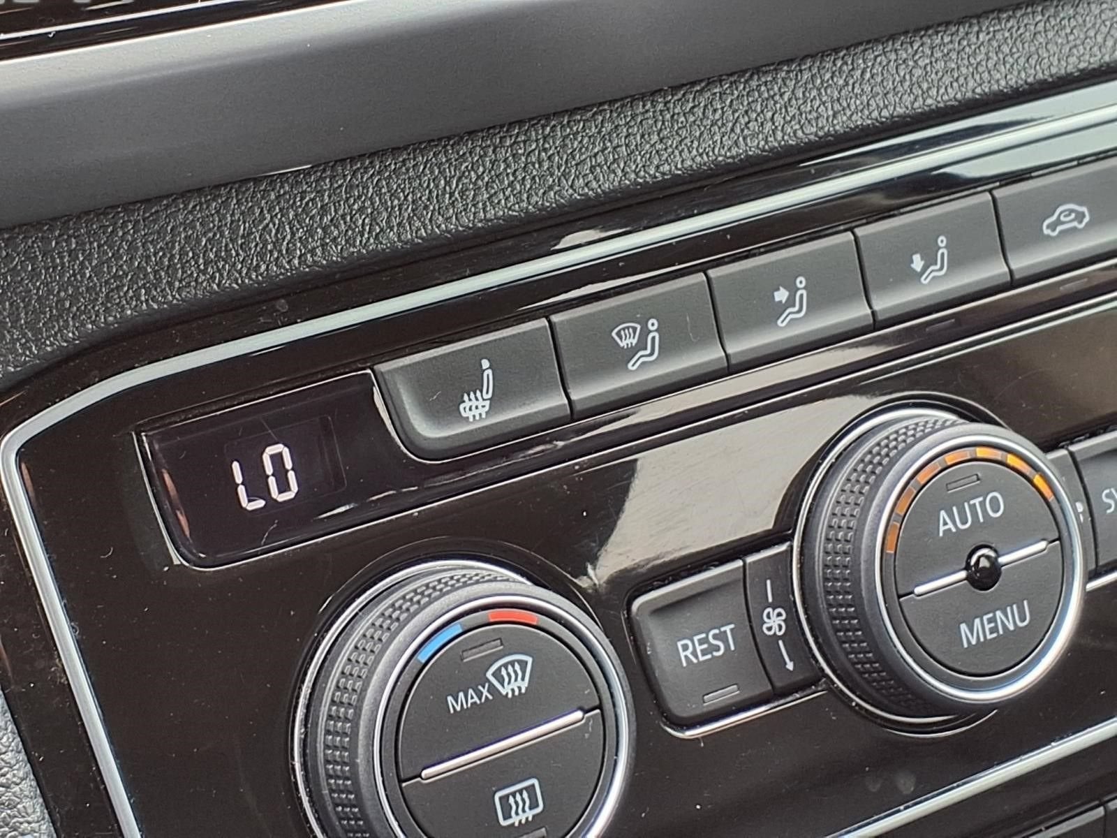 2022 Volkswagen Atlas 2.0T SE w/Technology
