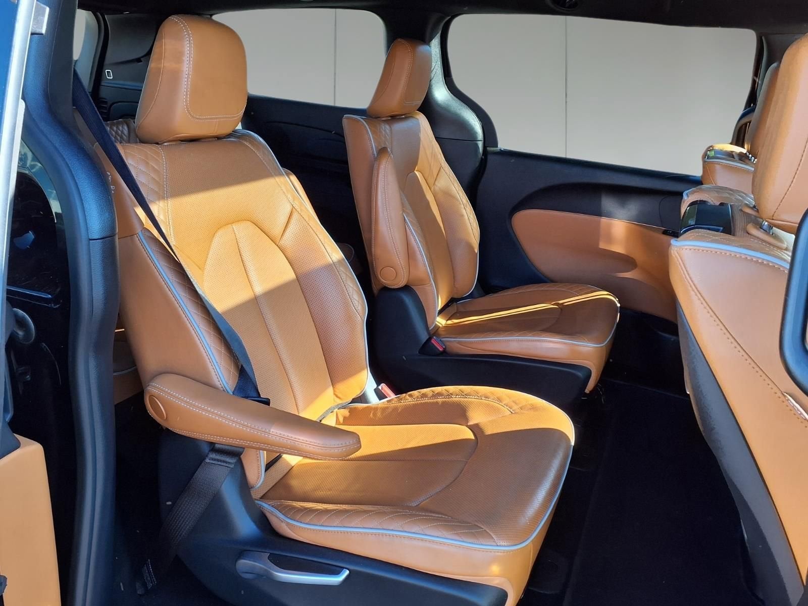 2022 Chrysler Pacifica Hybrid Pinnacle