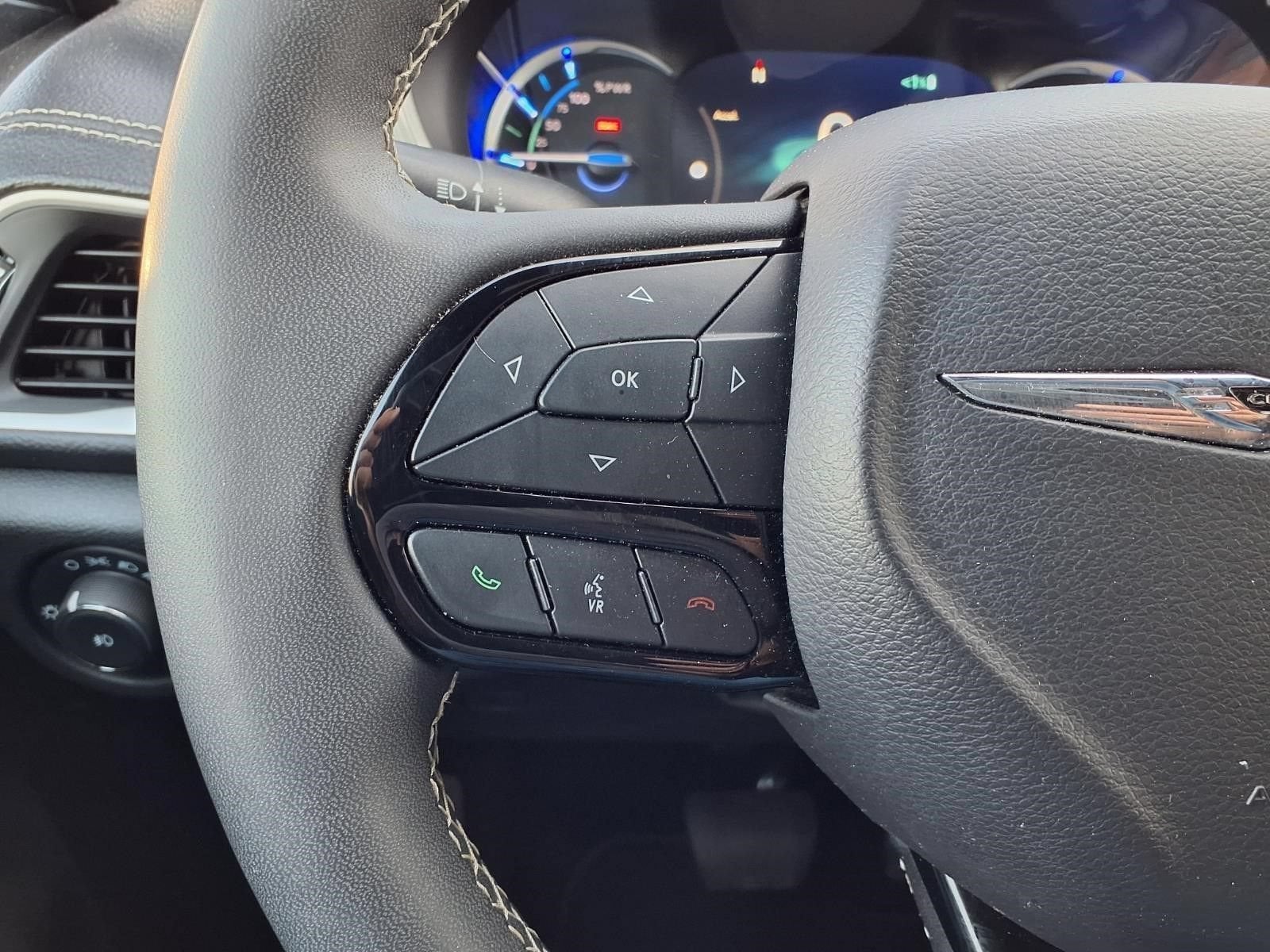 2024 Chrysler Pacifica Hybrid S Appearance Pkg