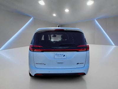 2024 Chrysler Pacifica Hybrid S Appearance Pkg