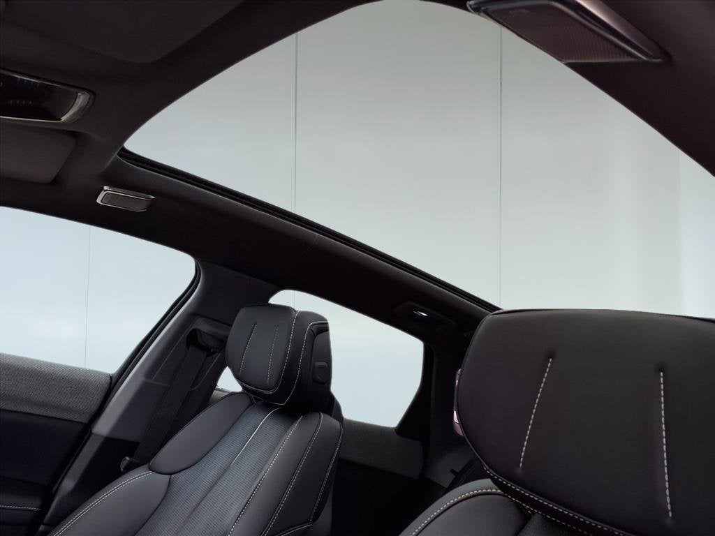 2026 Cadillac OPTIQ Premium Luxury