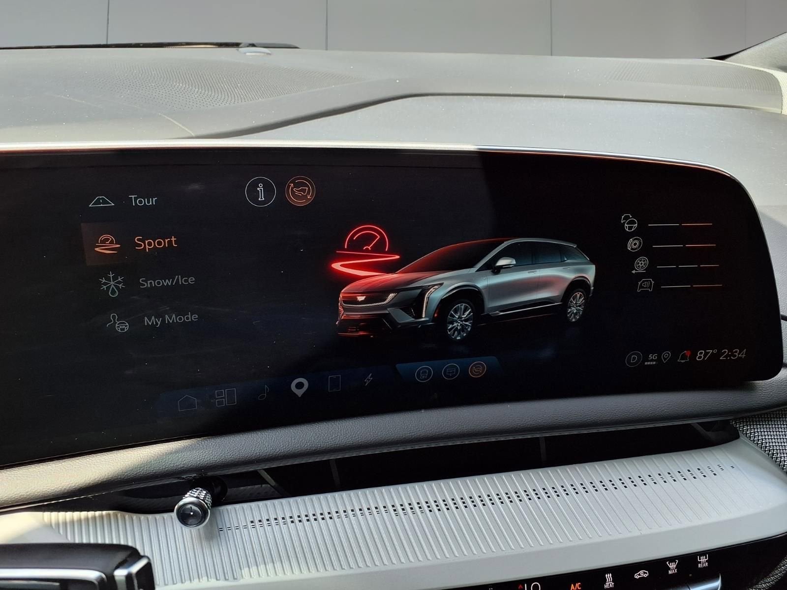 2025 Cadillac OPTIQ Sport 1