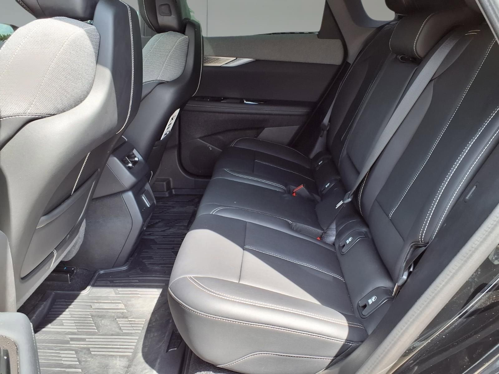 2025 Cadillac OPTIQ Sport 1