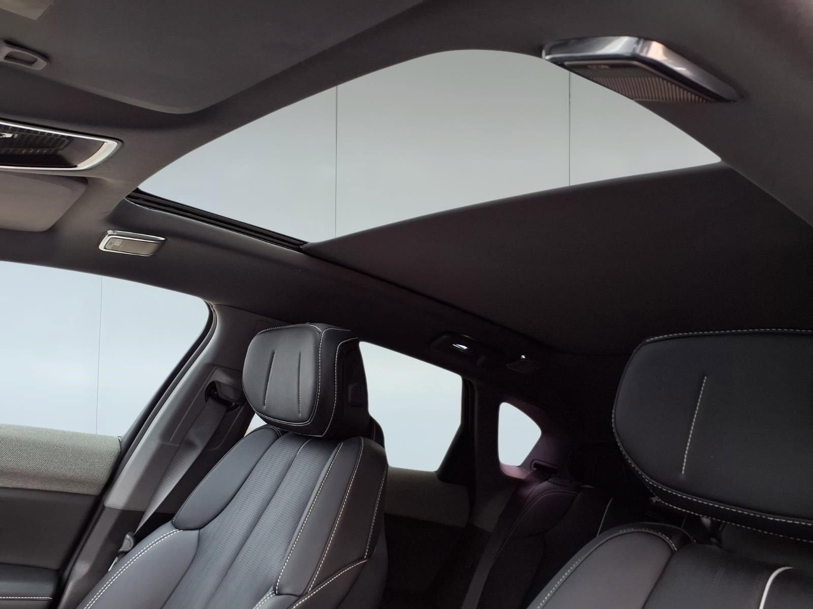 2025 Cadillac OPTIQ Sport 2