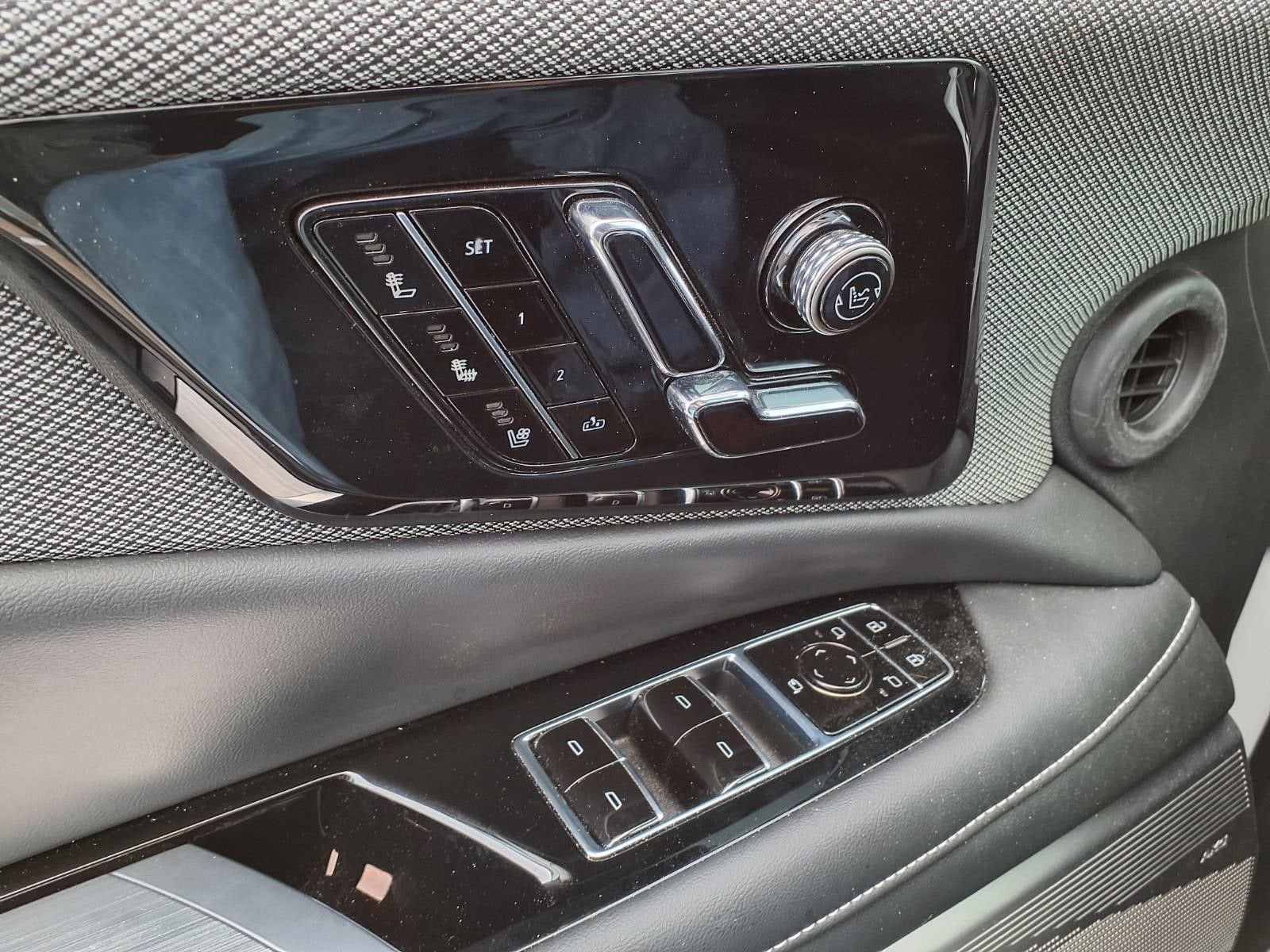 2025 Cadillac OPTIQ Sport 2