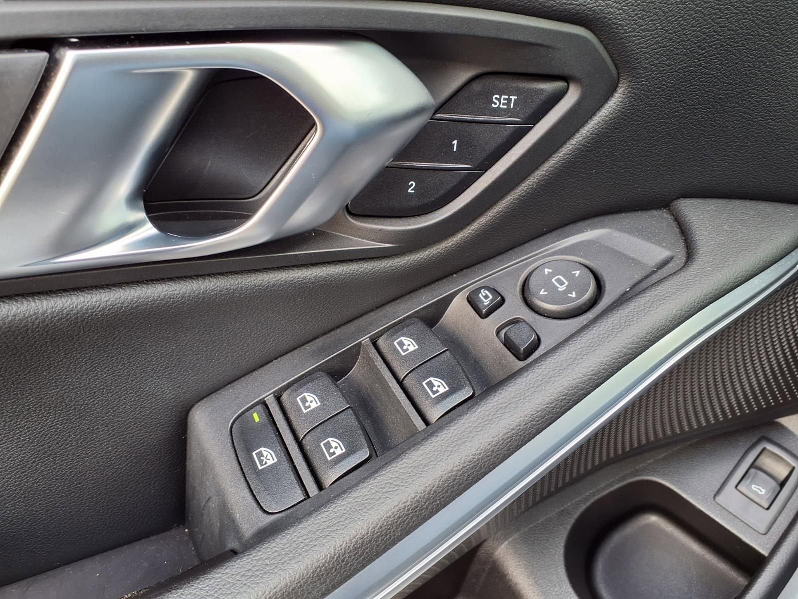 2024 BMW 3 Series 330i