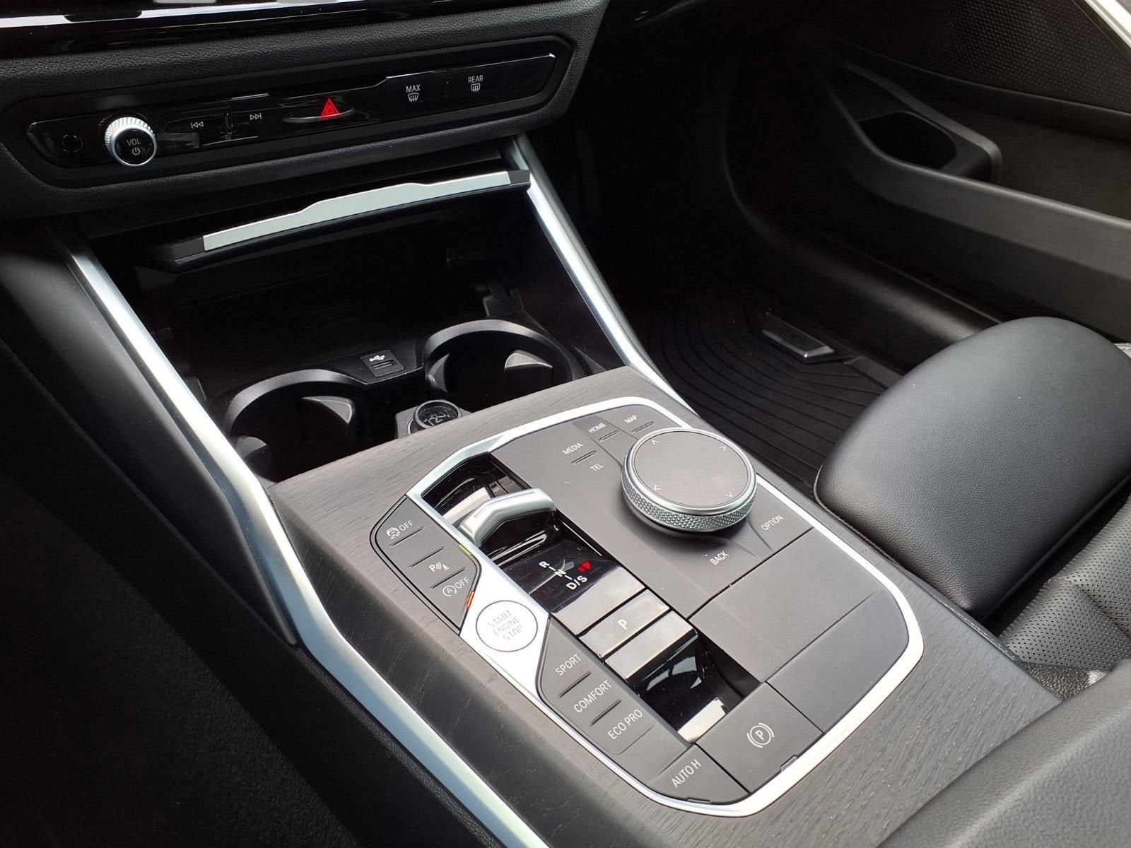 2024 BMW 3 Series 330i