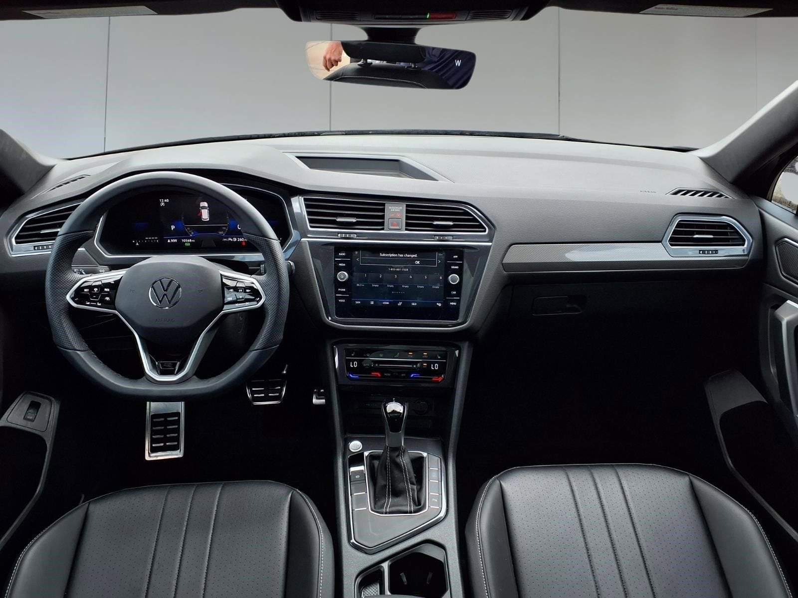 2024 Volkswagen Tiguan SE R-Line Black