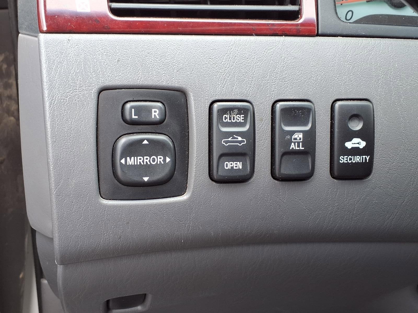 2005 Toyota Camry Solara SE