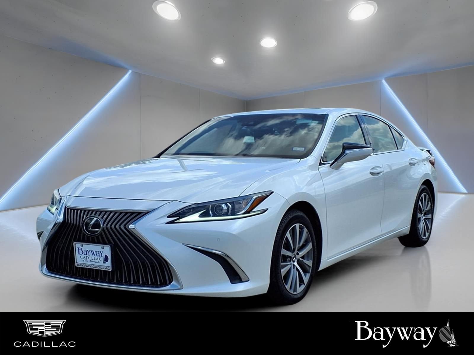 2019 Lexus ES 350 350's photo