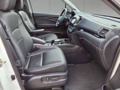 2019 Honda Pilot Touring 8-Passenger