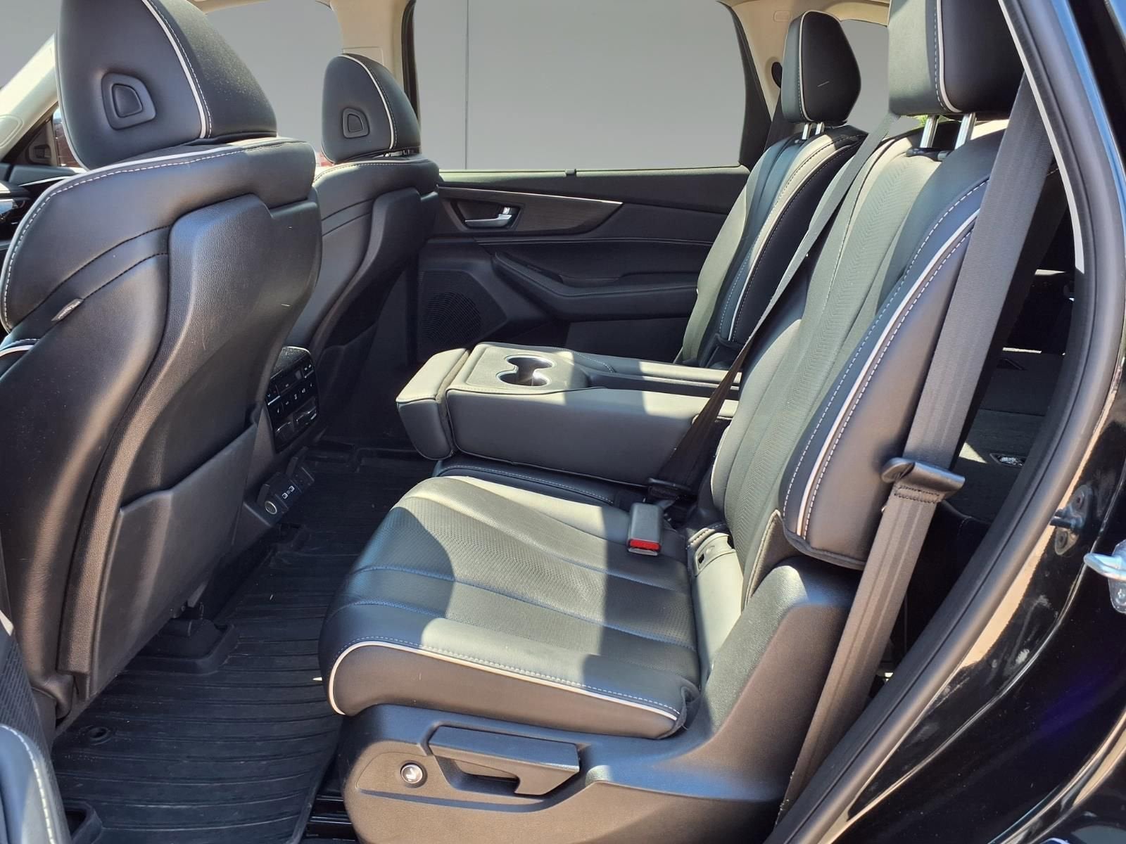 2022 Acura MDX w/Advance Package