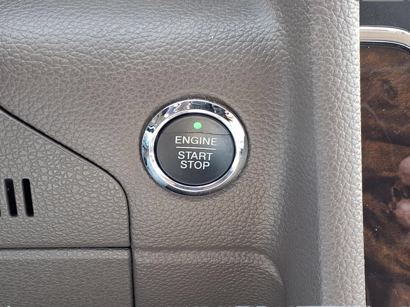 2017 Lincoln Navigator Select