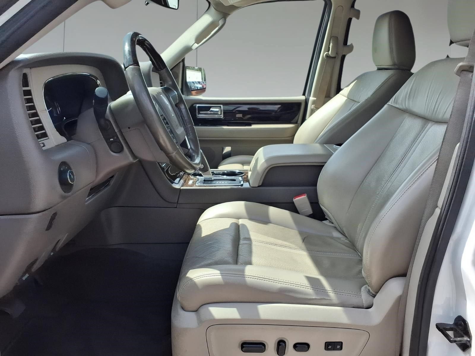 2017 Lincoln Navigator Select