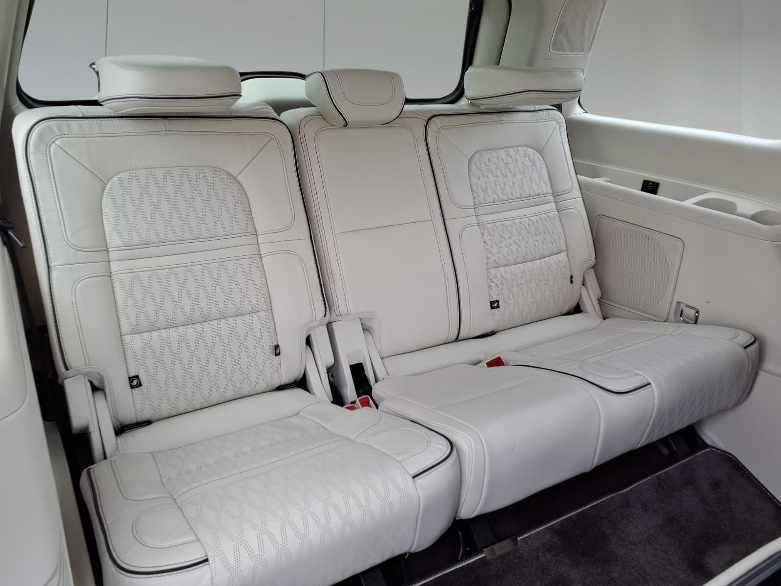 2023 Lincoln Navigator Black Label