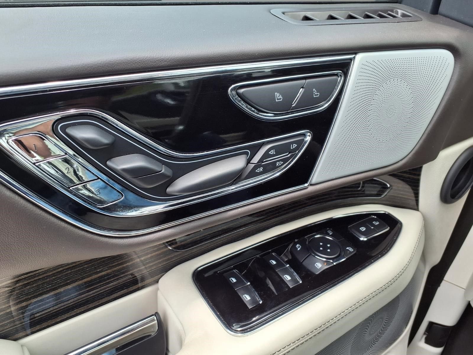 2023 Lincoln Navigator Black Label