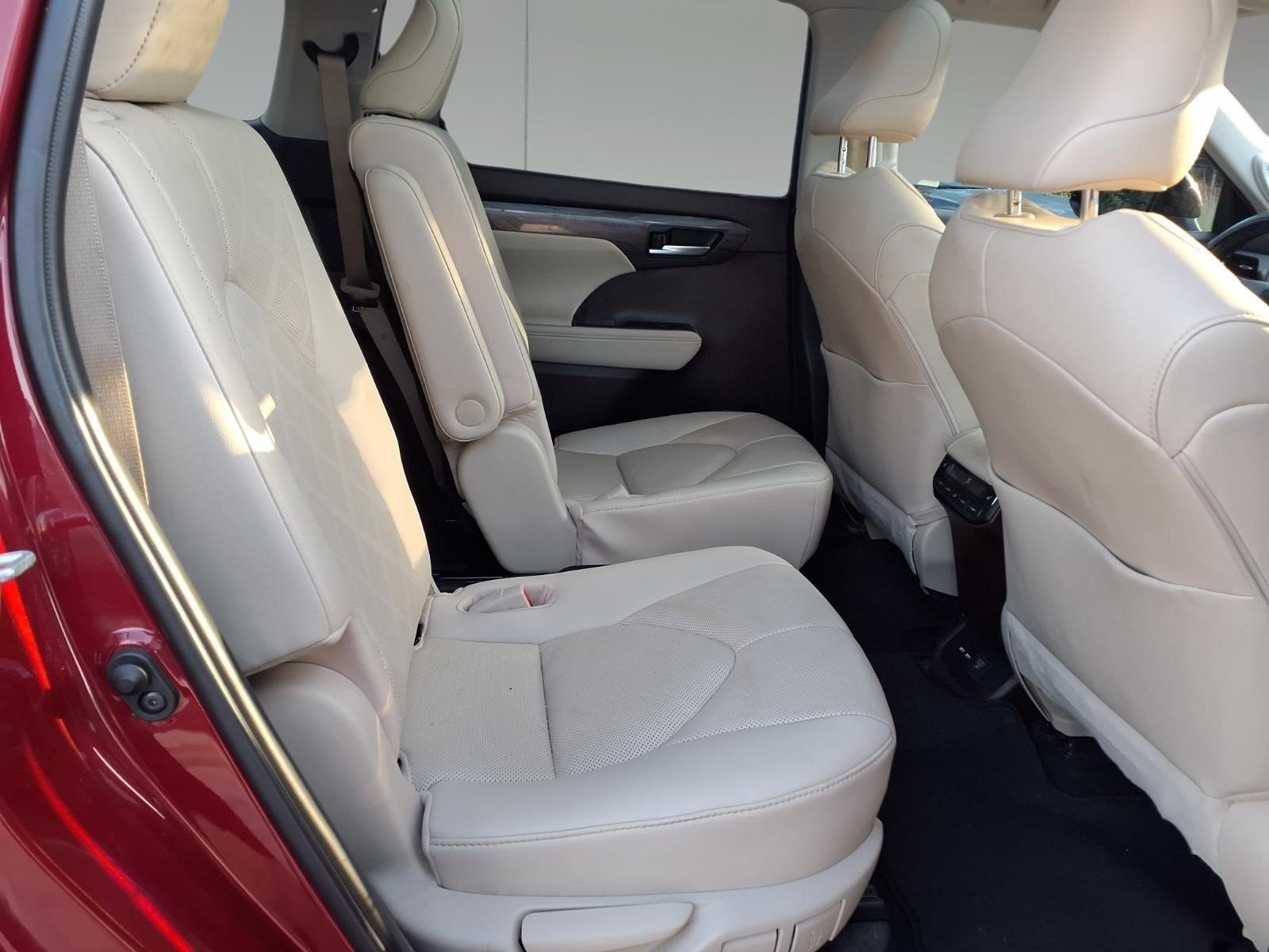 2020 Toyota Highlander Hybrid Platinum