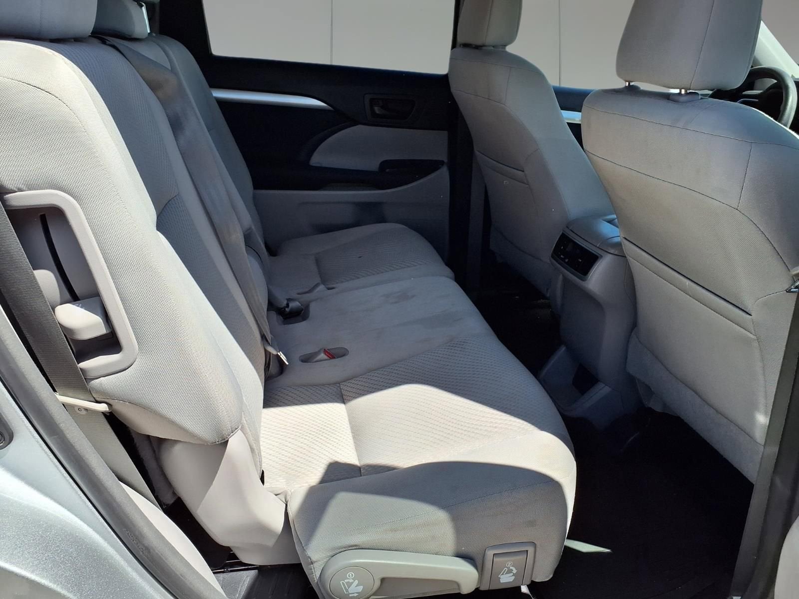 2017 Toyota Highlander LE