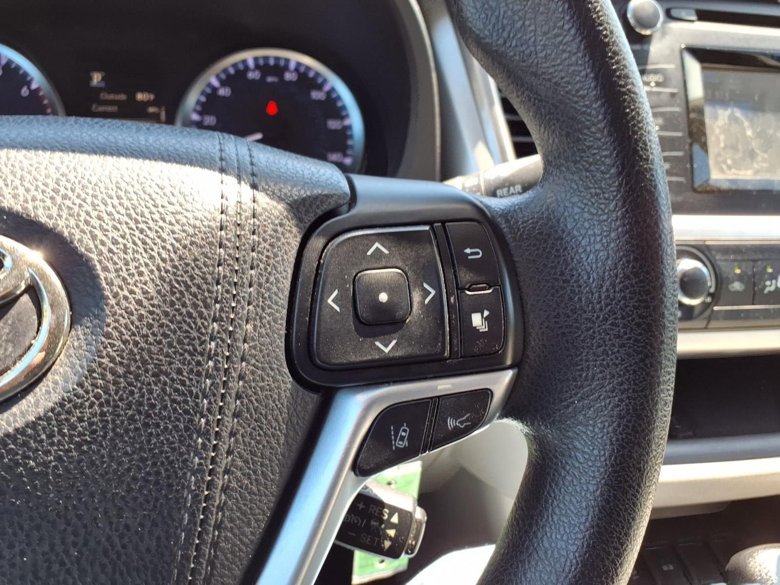 2017 Toyota Highlander LE