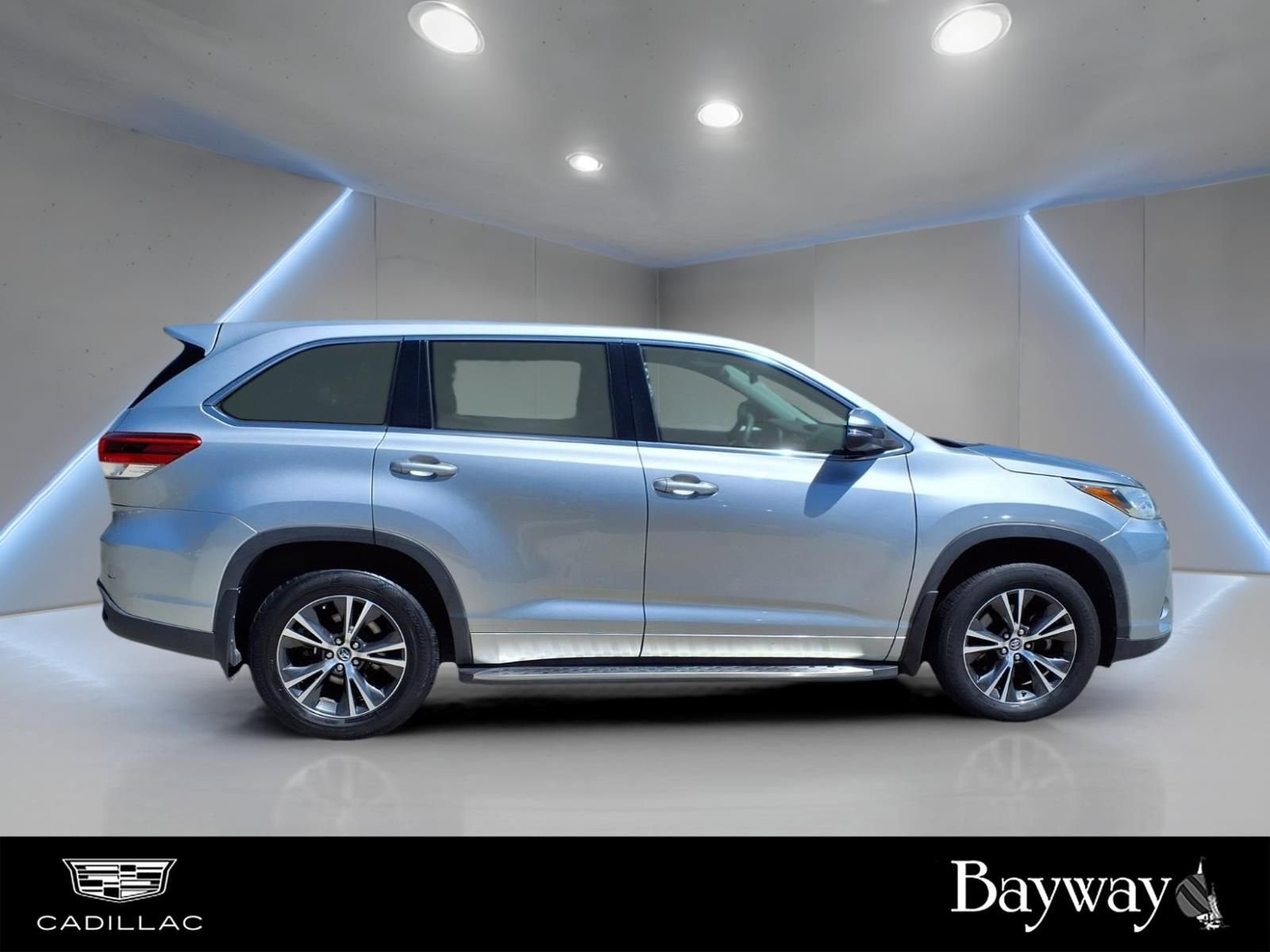 2017 Toyota Highlander LE