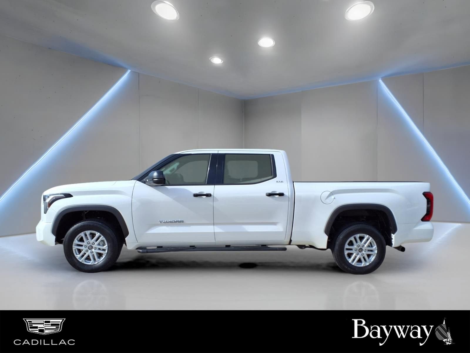 2022 Toyota Tundra 4WD SR5