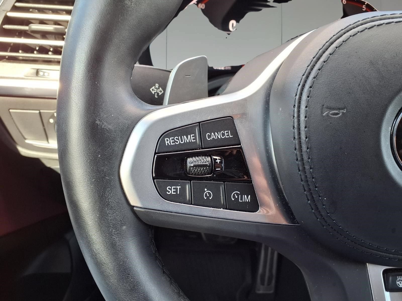 2025 BMW X4 xDrive30i