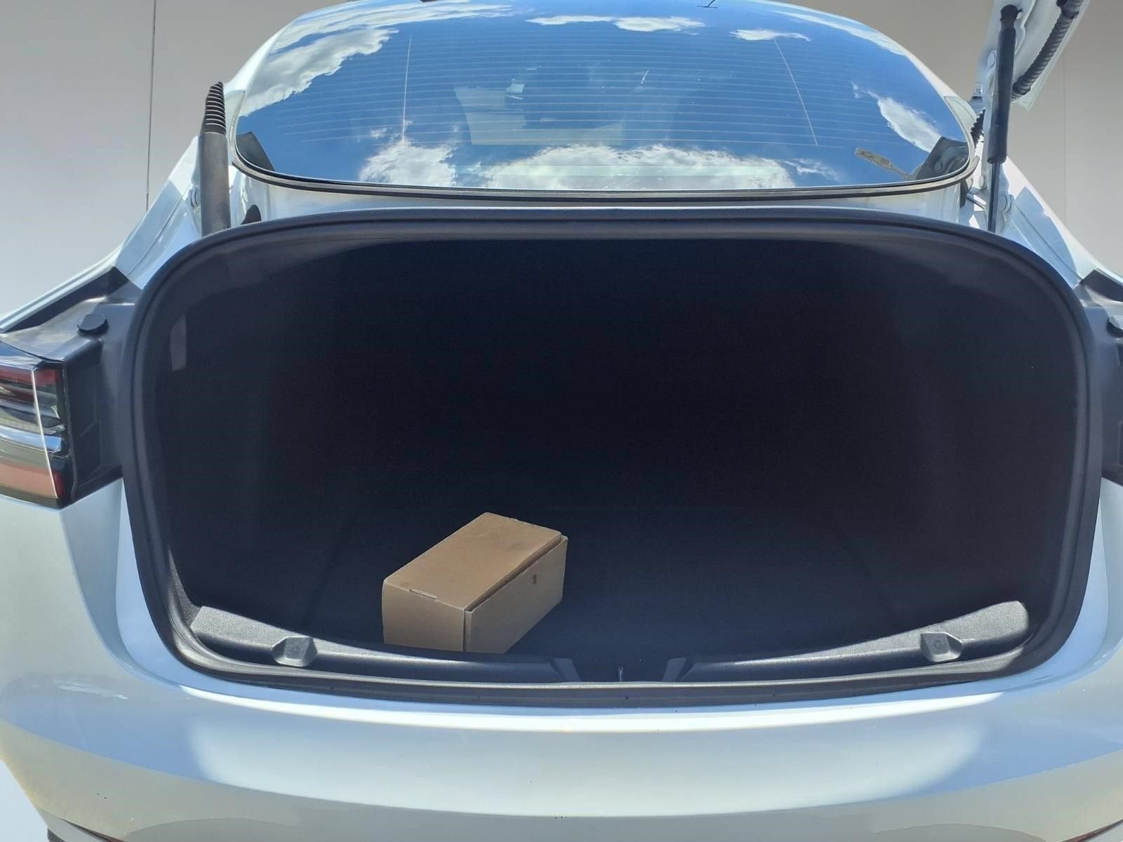 2023 Tesla Model 3 NA