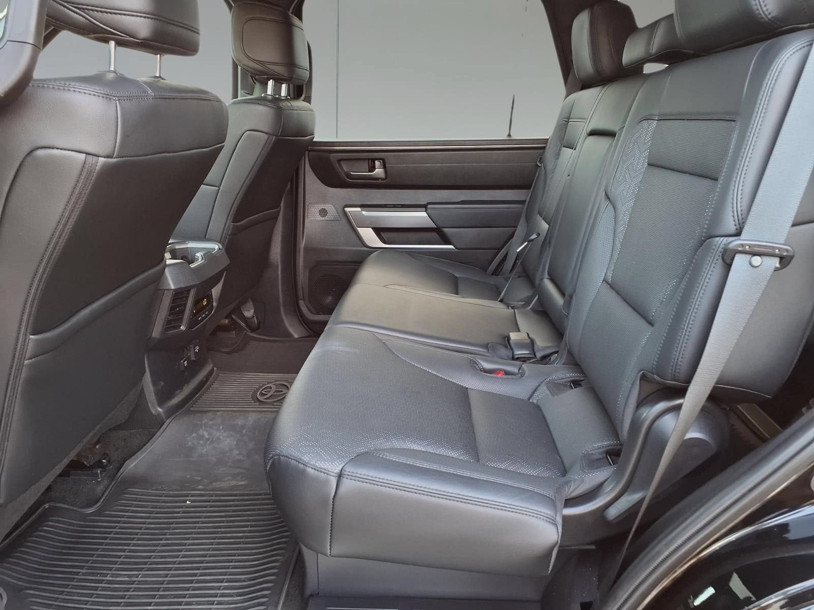 2025 Toyota Sequoia SR5