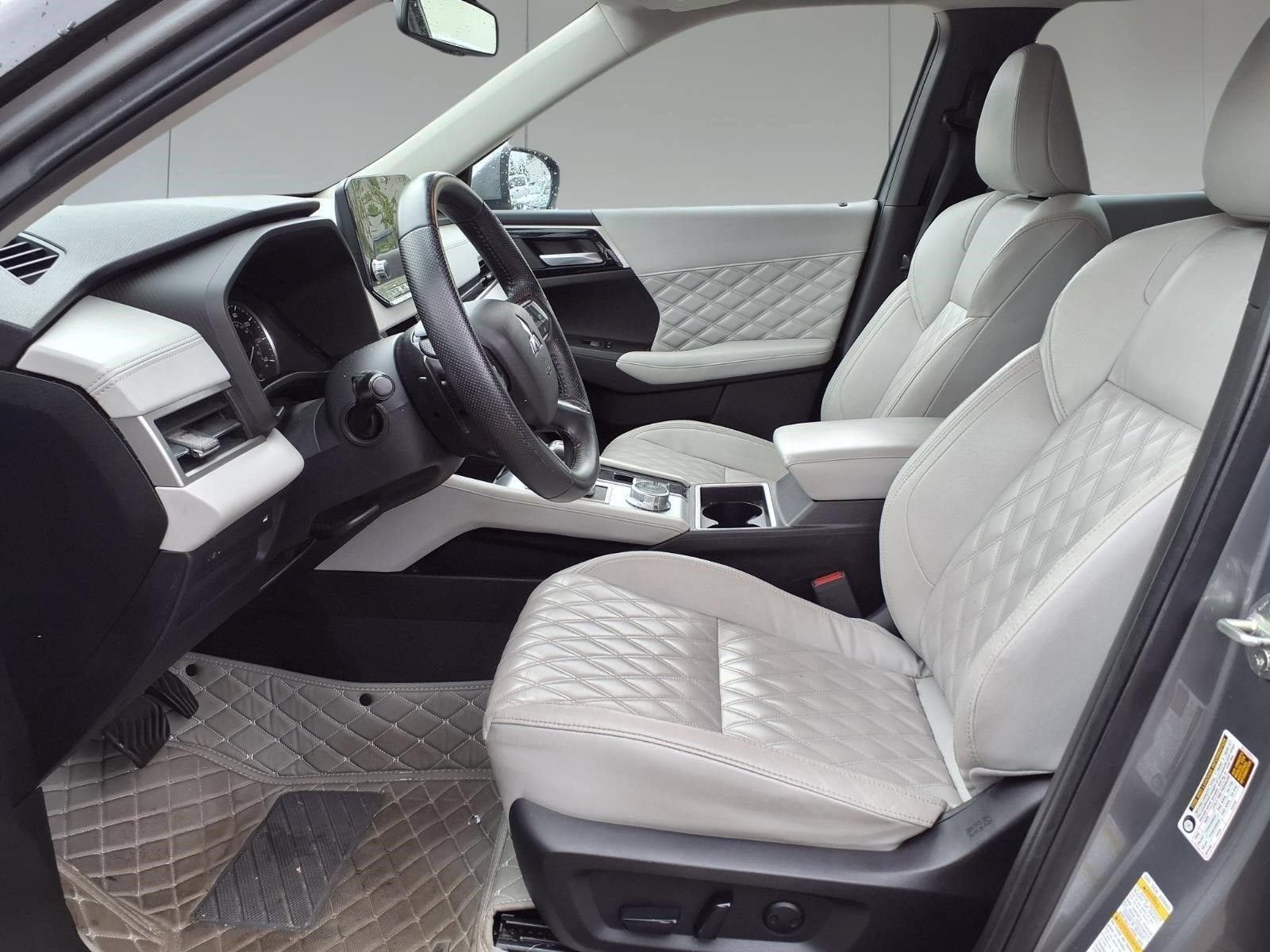2022 Mitsubishi Outlander SEL