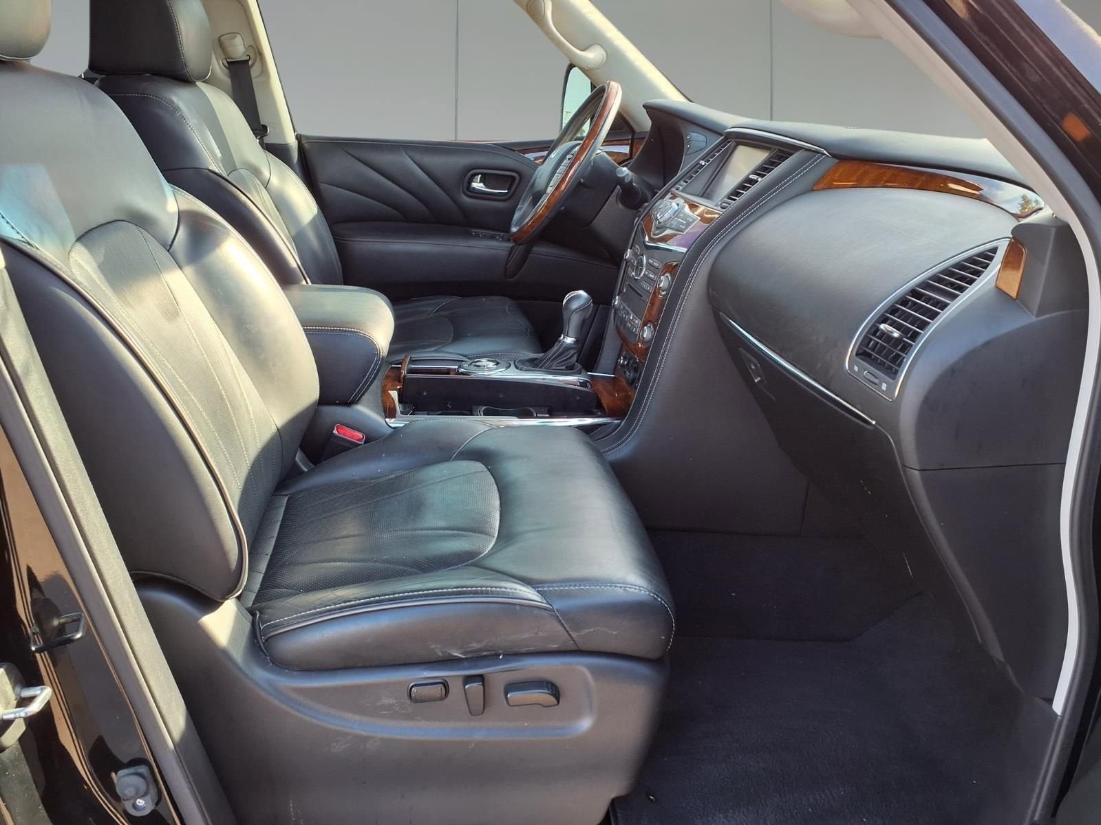 2017 INFINITI QX80 NA