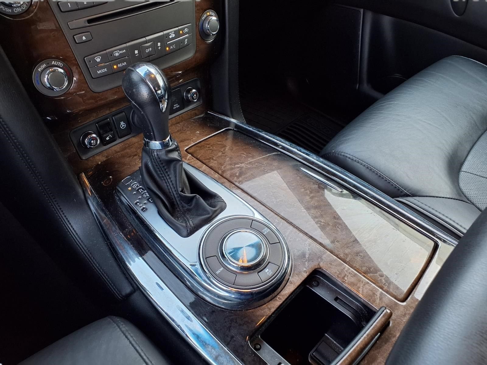 2014 INFINITI QX80 NA