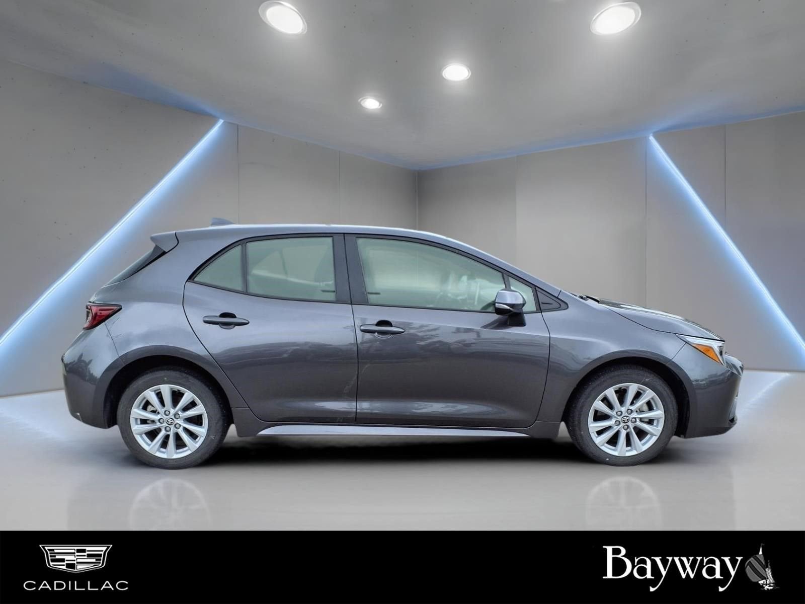 2025 Toyota Corolla Hatchback SE