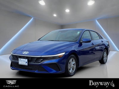 2025 Hyundai Elantra SE