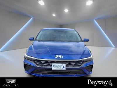 2025 Hyundai Elantra SE