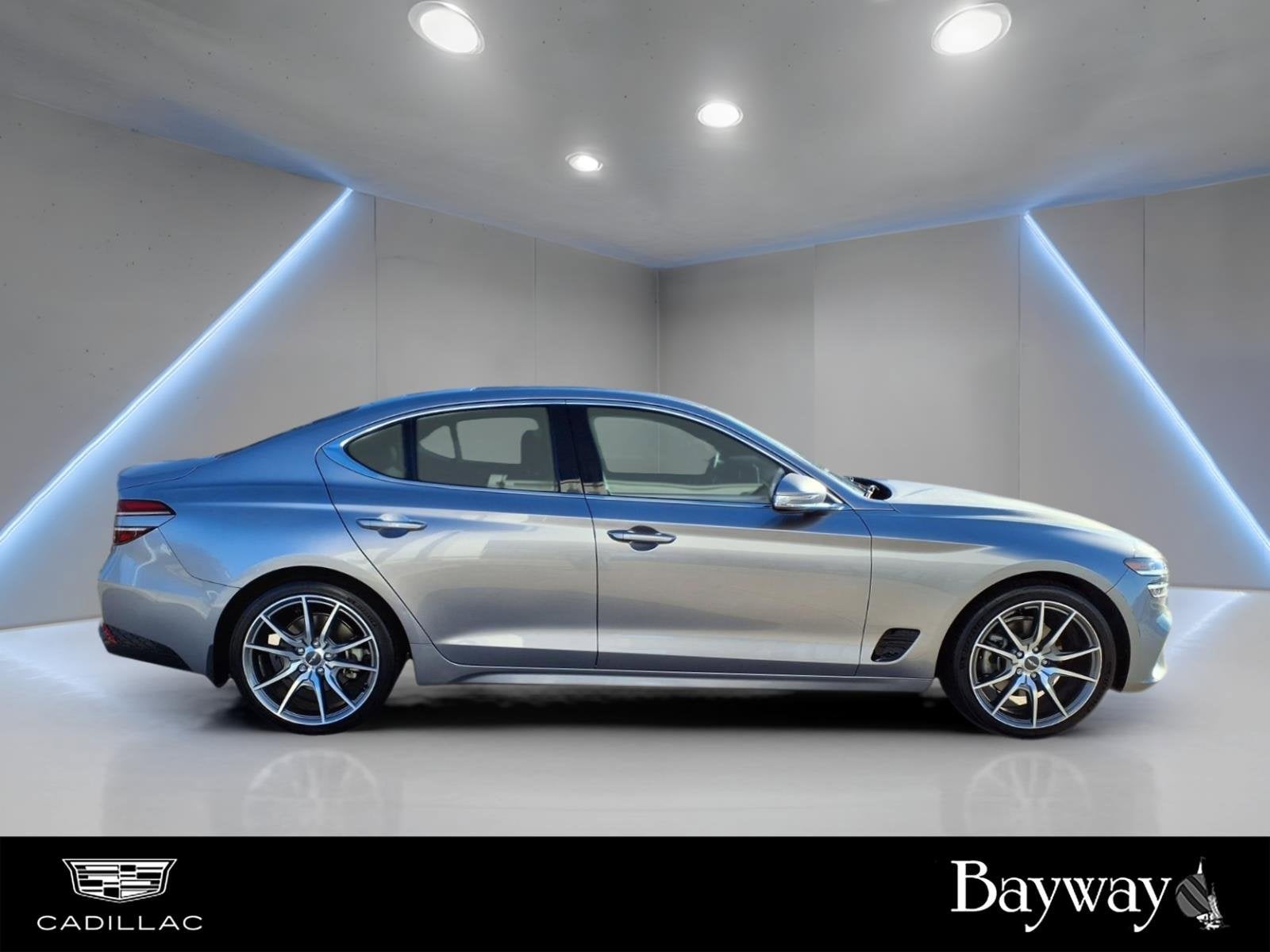 2022 Genesis G70 2.0T