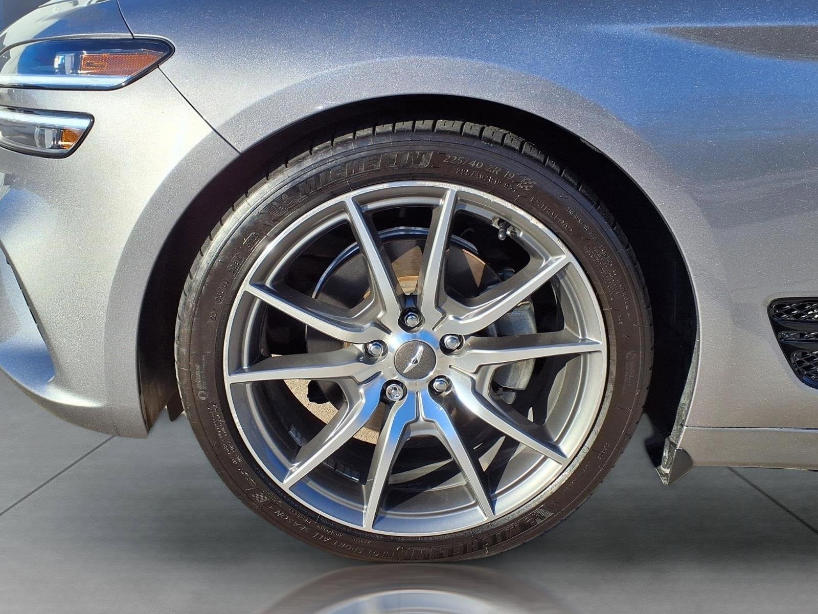 2022 Genesis G70 2.0T