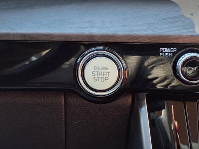 2024 Kia Carnival SX